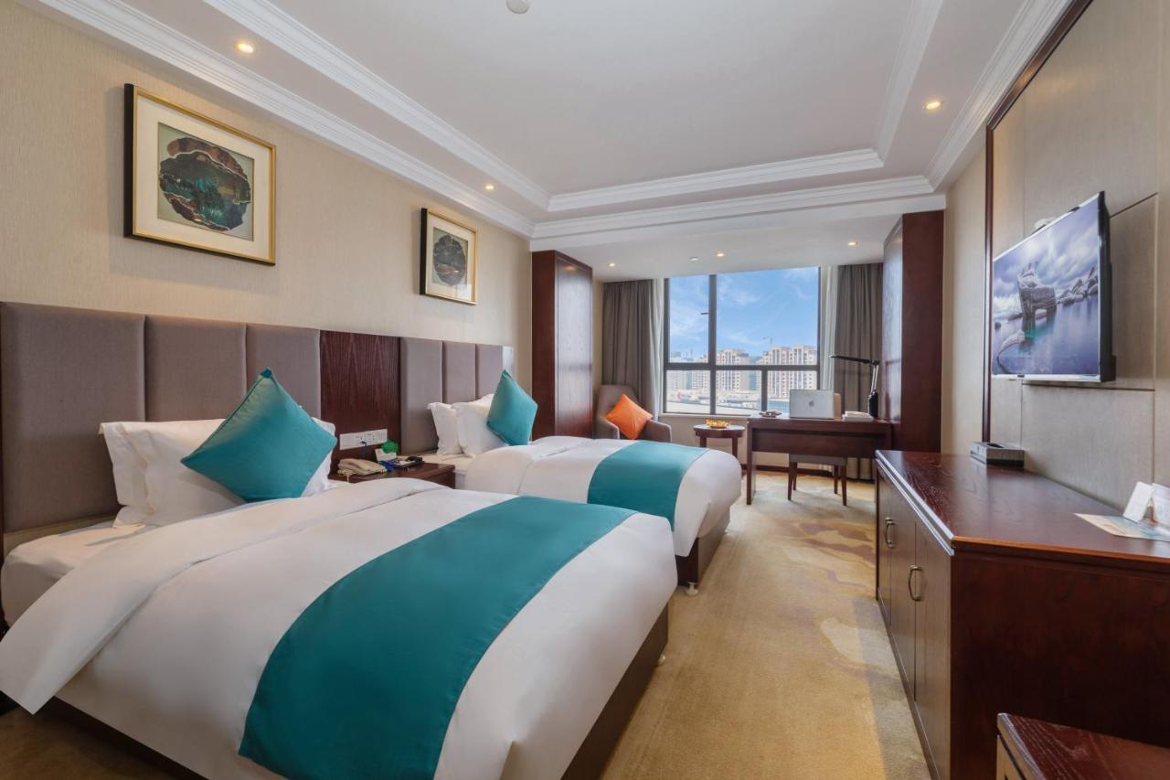 Huzhou Wealth Hotel Экстерьер фото