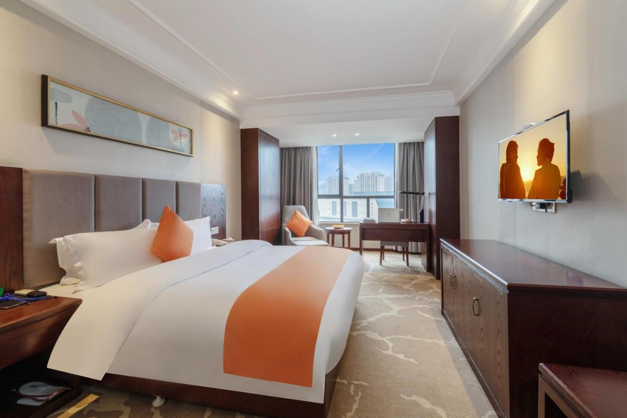 Huzhou Wealth Hotel Экстерьер фото